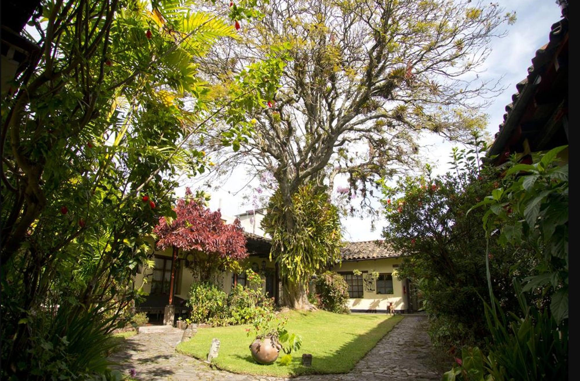 Hotel Museo Mayan Inn Chichicastenango Esterno foto