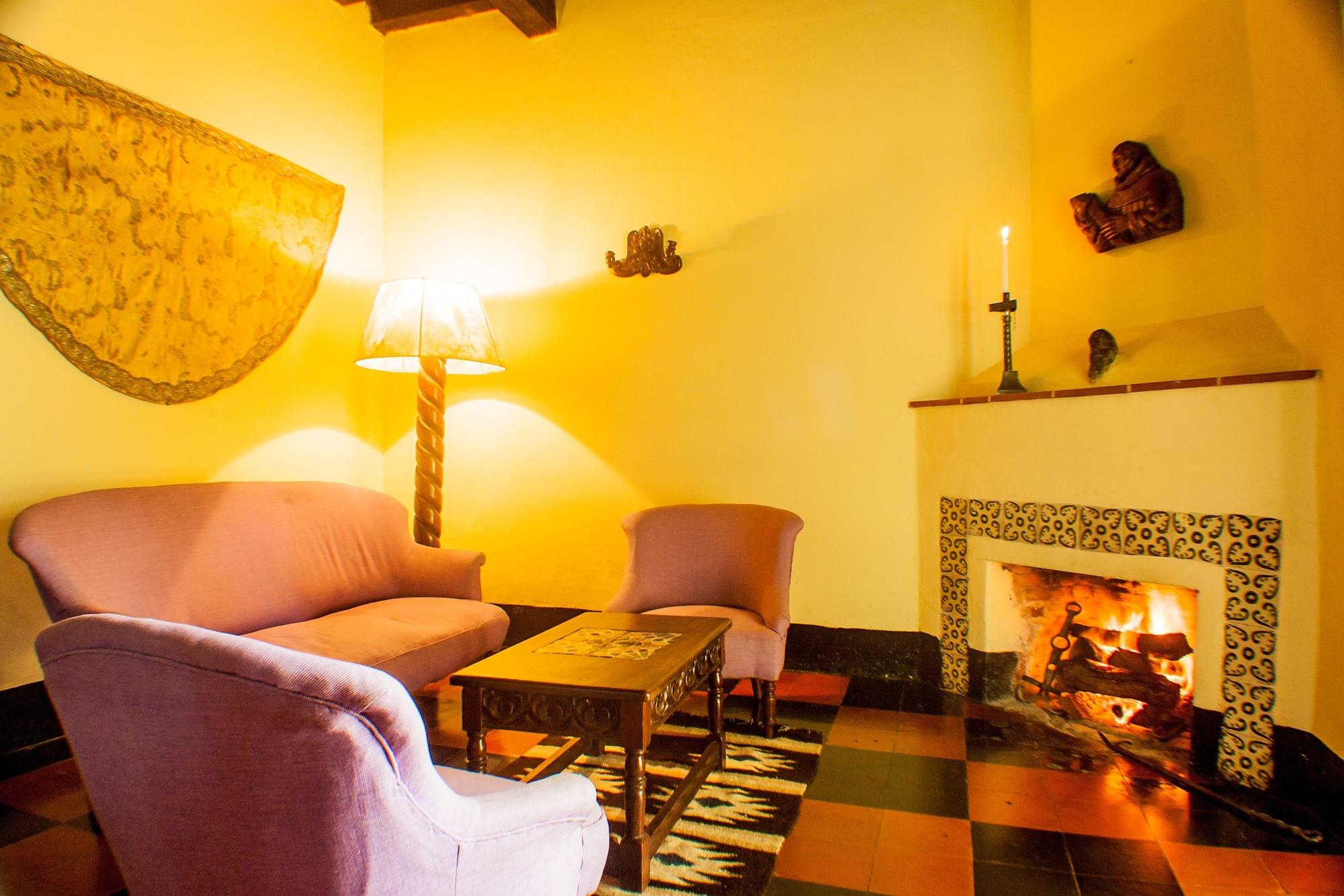 Hotel Museo Mayan Inn Chichicastenango Esterno foto