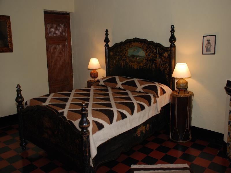 Hotel Museo Mayan Inn Chichicastenango Esterno foto